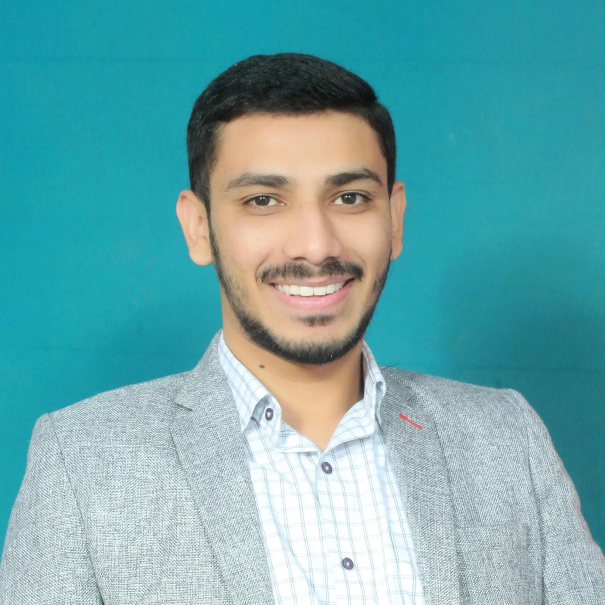 Talha Aziz Branch Manager Dunya Consultants Mian Channu